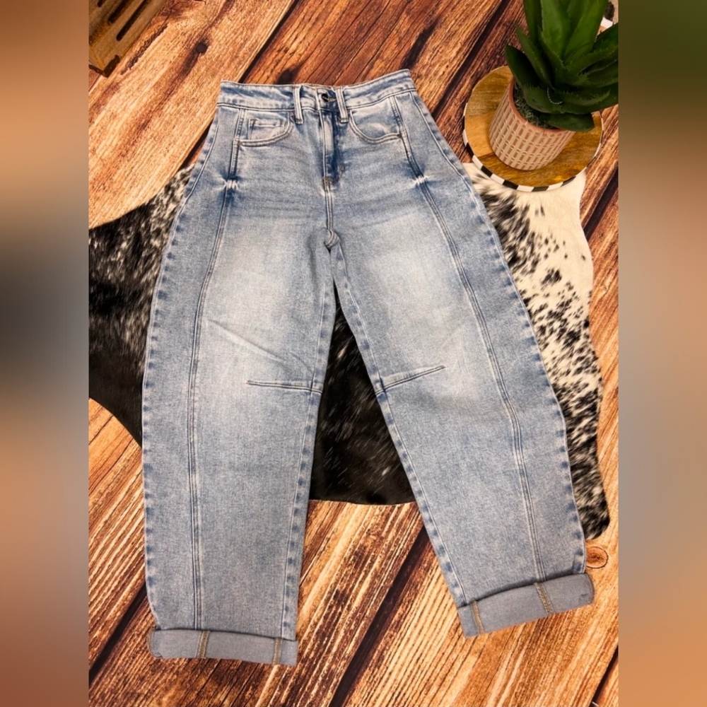 Risen High-Rise Barrel Cuff Jeans - Size 5/27